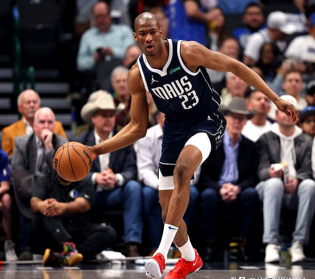 独行侠队遇强敌灰熊队,不敌对手连胜被终止 独行侠队遇强敌灰熊队,不敌对手连胜被终止