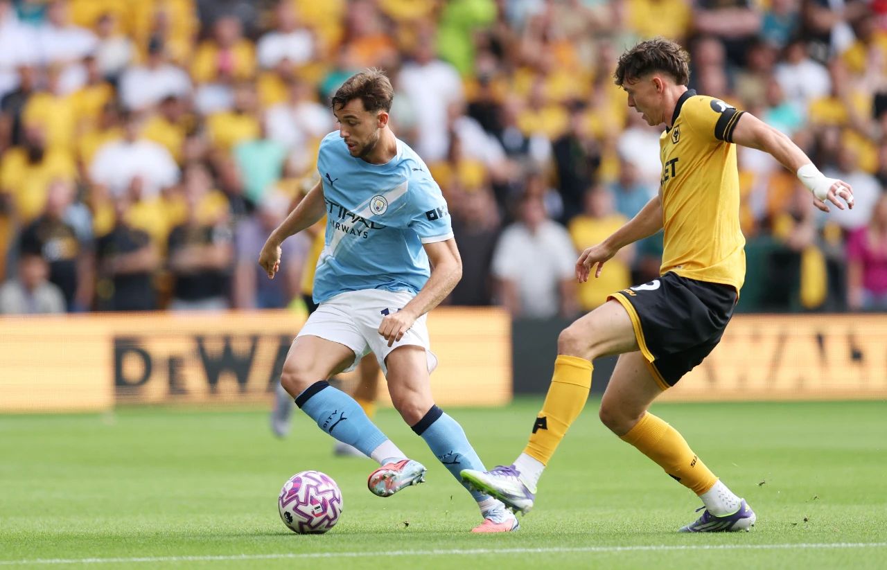 小马里奥梅开二度,曼城主场大胜的简单介绍 小马里奥梅开二度,曼城主场大胜的简单介绍