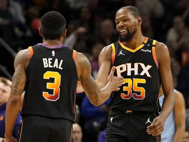 篮网击败骑士,杜兰特砍下27分 篮网击败骑士,杜兰特砍下27分