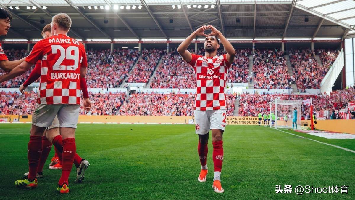 半岛体育教练-斯图加特客场惨败科隆，遭受打击