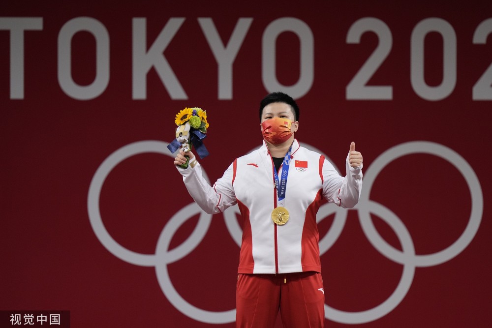 阿联酋代表队斩获多枚奖牌,成绩惊人 阿联酋代表队斩获多枚奖牌,成绩惊人